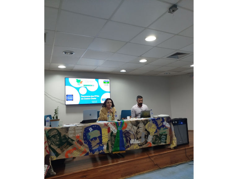 Fórum de Coordenadores de PPG do Centro-Oeste, Área 41, 2026.  Participação de Coordenadores/as de PPG do CO; da Magnífica Reitora da UnB, Profa. Dra. Rozana R. Naves; da Direção do IL e dos Representantes da Área na CAPES: Prof. Dr. José S. Magalhães e Profa. Dra. Solange Fiuza. 27 a 29 de maio de 2026, Auditório do Instituto de Letras.
